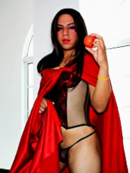 Brunette Young Shemale Belindats.