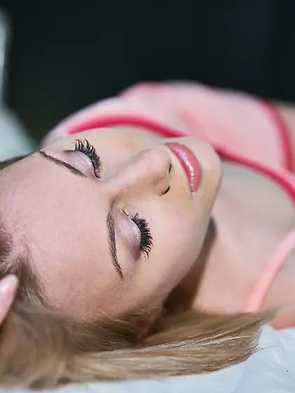 Dazzling Russian blonde waits for boyfriend completely naked in