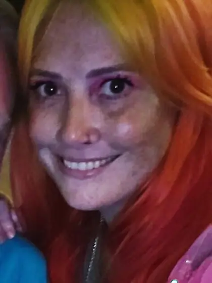 Erin masturbates while on the GGW bus