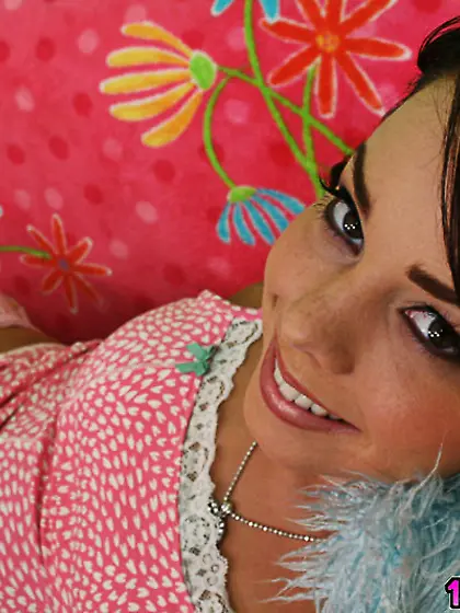 Mouth wide ebony locks