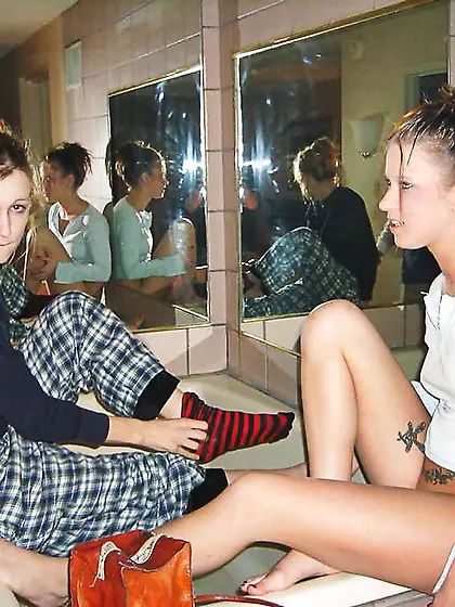 2 gals, one bathtub bath