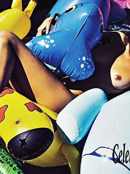 Naked photos of Yara Khmidan