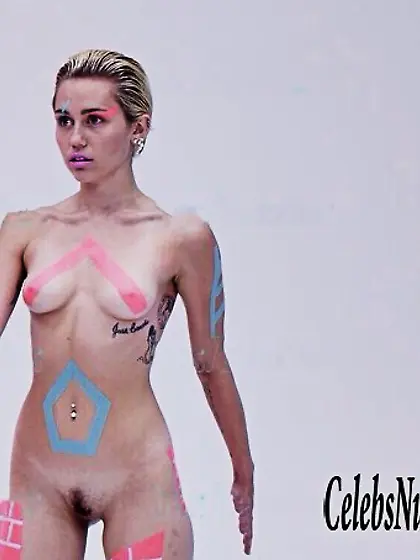 Naked pic of Miley Cyrus