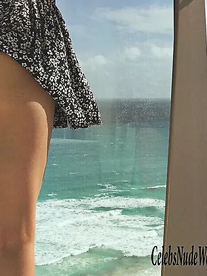 Ass pic of Willa Holland