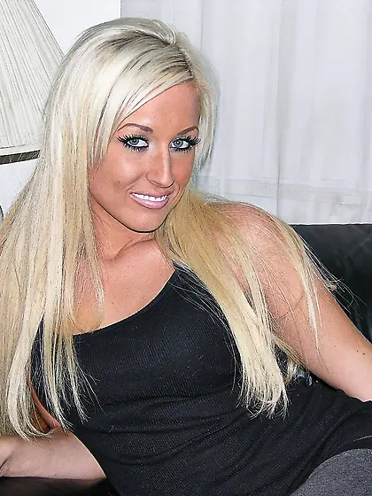 Cute Blonde Amateur Babe