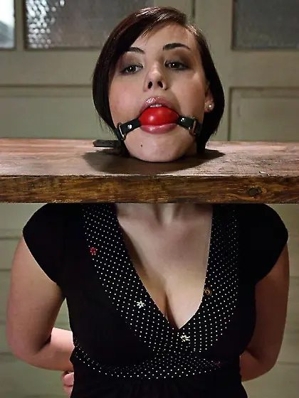 Short-haired cutie master