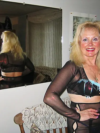 Cougar Ruth from United States Sexy On The...