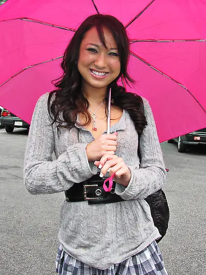 Playful hottie seduces a dude in a wheelchair and makes him forg