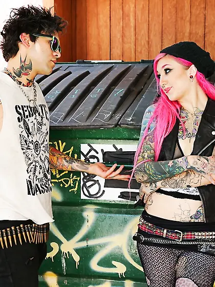 Smoking hot tattooed chick