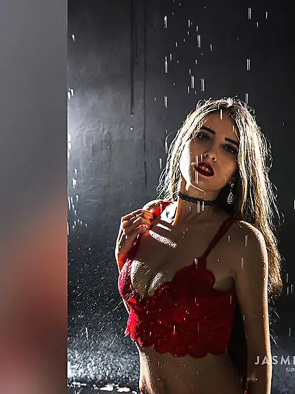 Teen straight squirt