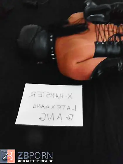 Spandex marionette biotch