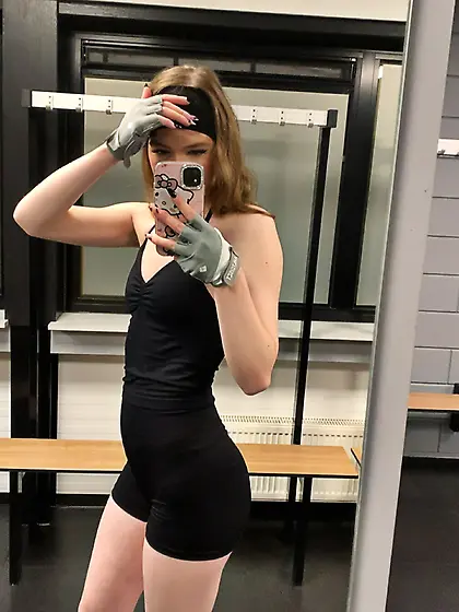 Girls From Threads Dez. 25