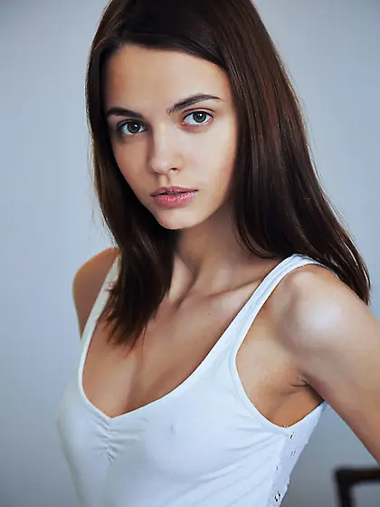 Captivating nympho rid white