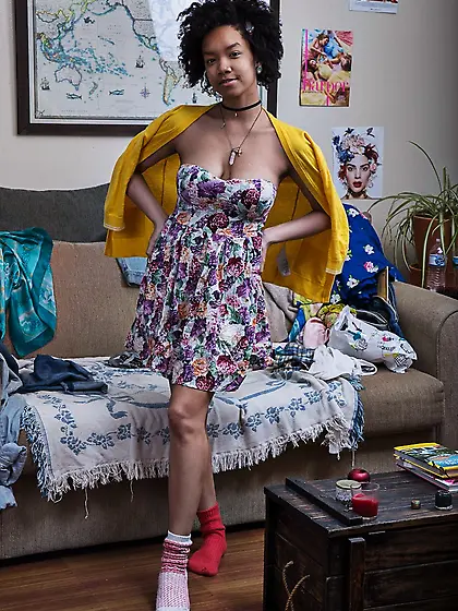 Black babe wearing different socks is obliged to expose boobs wi