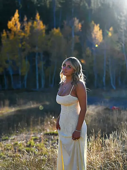 Chloe Johnson Busty Cute Teen NN Nonnude