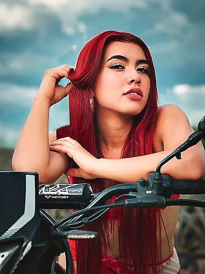 red haired girl, horny exhibitionist