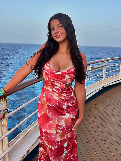 Gracie Busty Cute Nonnude NN