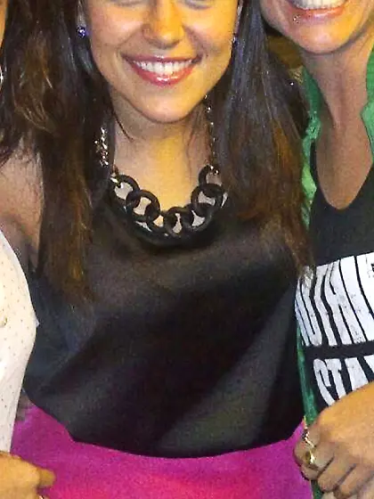 Que alternes su vagina con mi bocaQuiero lamer su