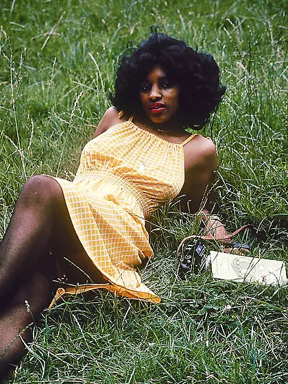 Smoking hot ebony teases