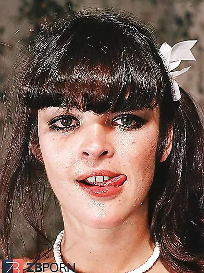 Vintage: 2 brunettes flashing a fortunate stud a great time