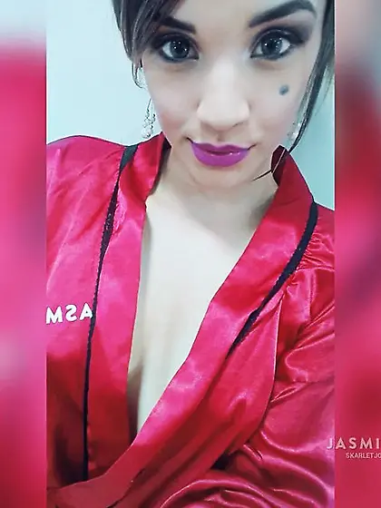 Tiny tits girl webcam