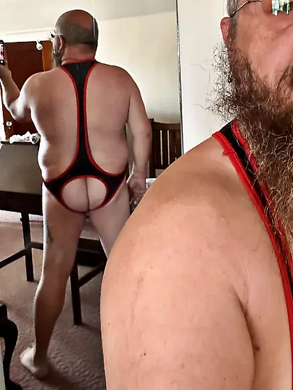 Assless singlet