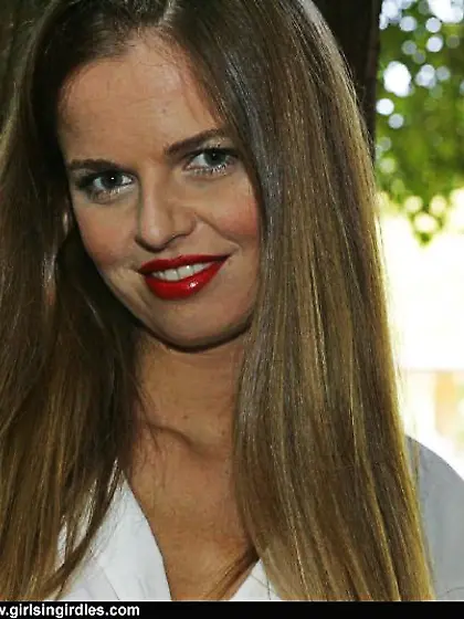 Canadian sexy ass tight skirt