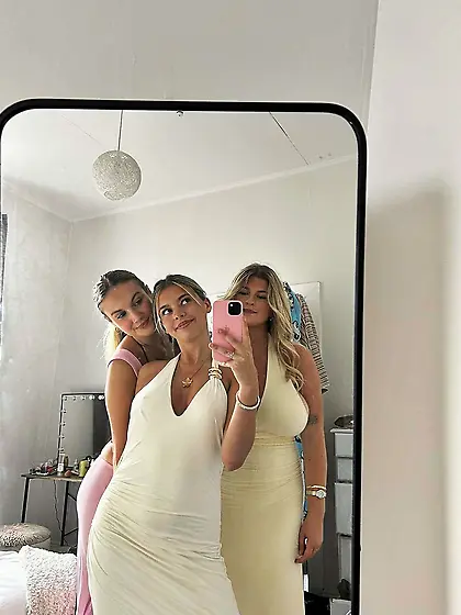 Alex Clark Cute NonNude