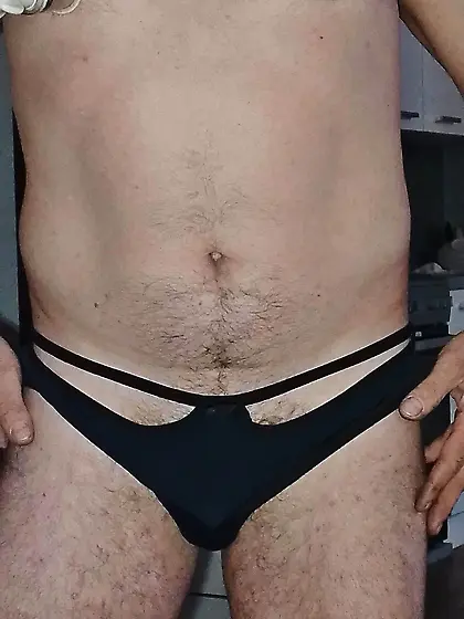 Muž v dámském prádle