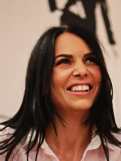 Brunette spicymaya perform anal