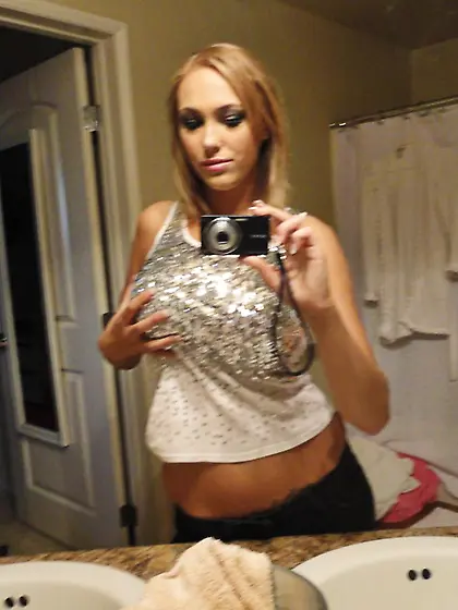 Big titted Alanah Rae gets her shaved pussy fucked in the middle