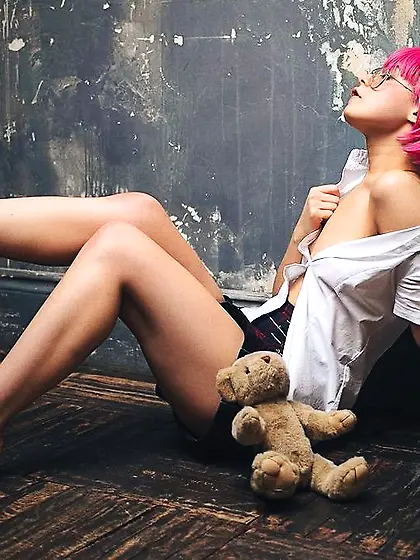 18yo vibrator squirt