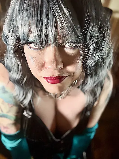 Tina Snua Selfies #114