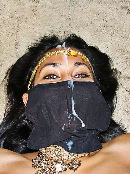 Arab Amateurs,  Hijabi Beauties.  Fledgling pictures.