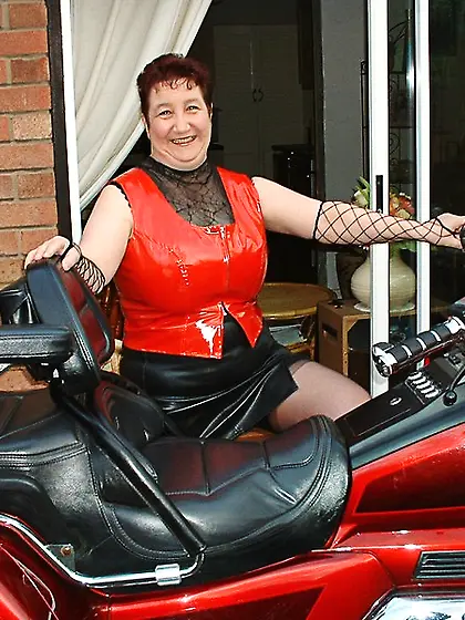 BBW Lingerie Kinky Carol from United Kingdom