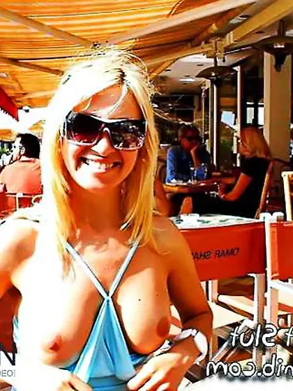 Showcasing and bare in public