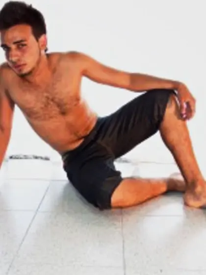 Brunette zokrates perform anal