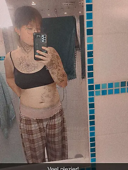 Hot teen tomboy emo Ronja Vennik (snap: ronja ven)