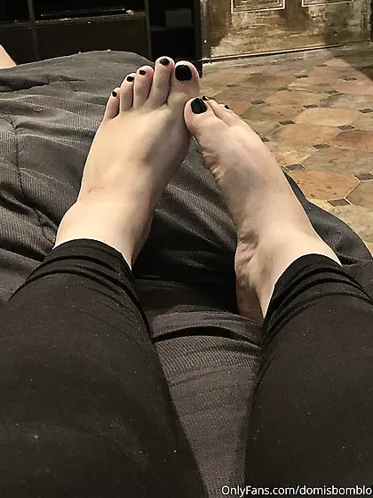 Beautiful Feet Domis