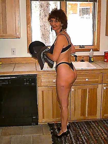 Mature classy carol united