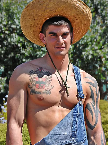 Playful blonde lassie can’t resist temptation to take cock into