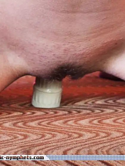 Cute nymphet wanking