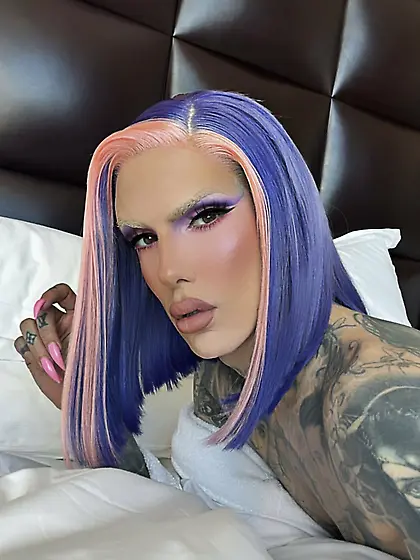 Jeffree Star tattooed makeup twink