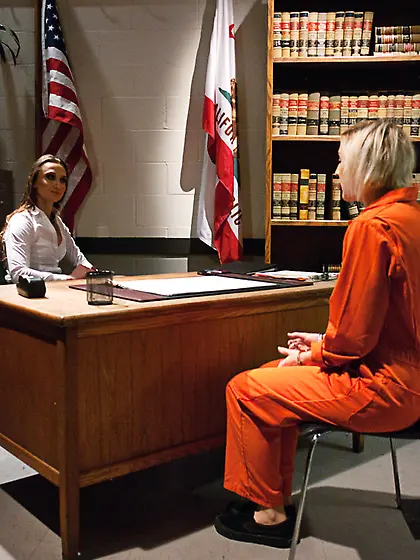 Chick prisoner suck dick