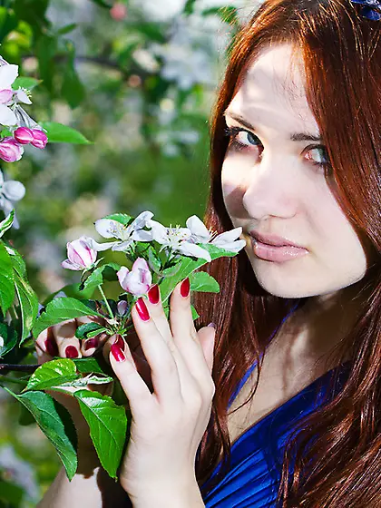 Steaming hot redhead peels