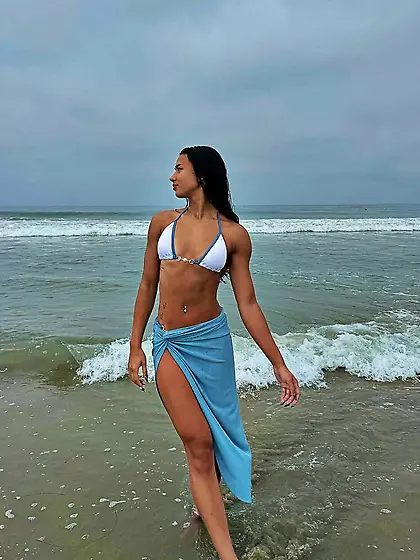 how would you wreck this hot wannabe gymslut?