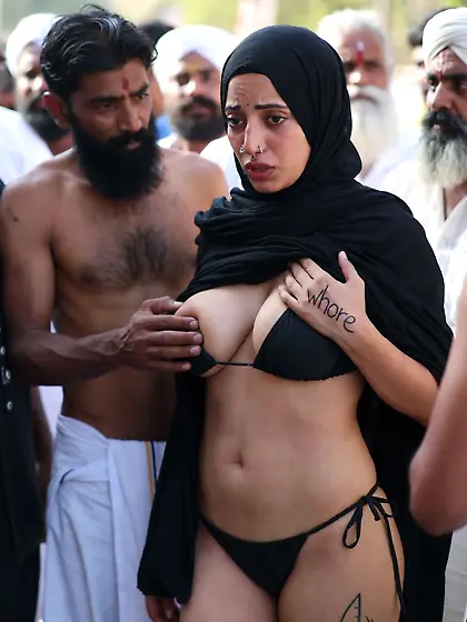 Muslim whore hazrat ayesha gangbang with hindu