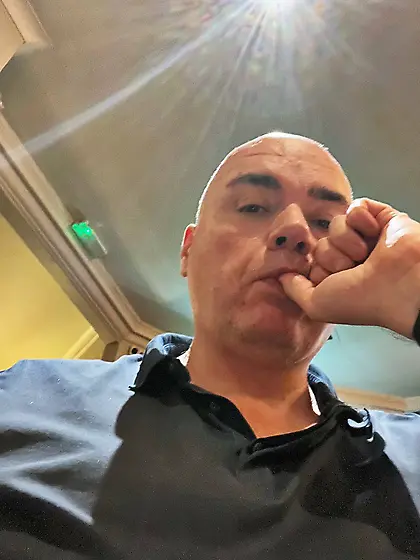 Robert Lee little bitch