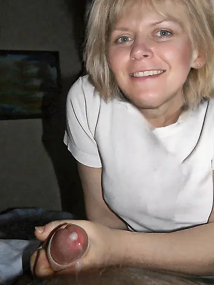 Milf handjob