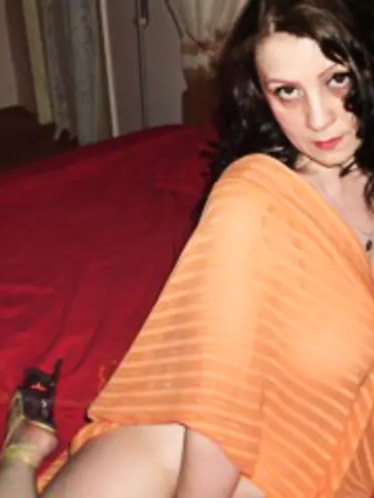 Brunette shanequa perform cameltoe